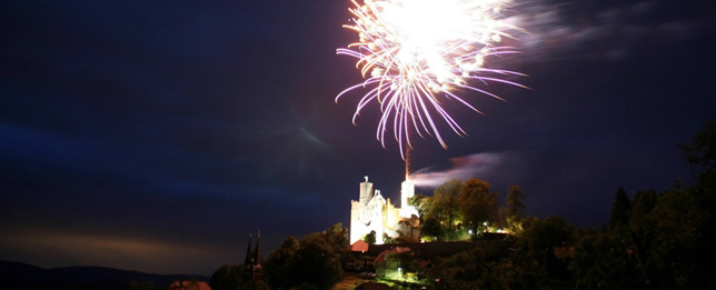 Mittelalterliche Silvesterfeier im Klausenhof unterhalb Burg Hanstein